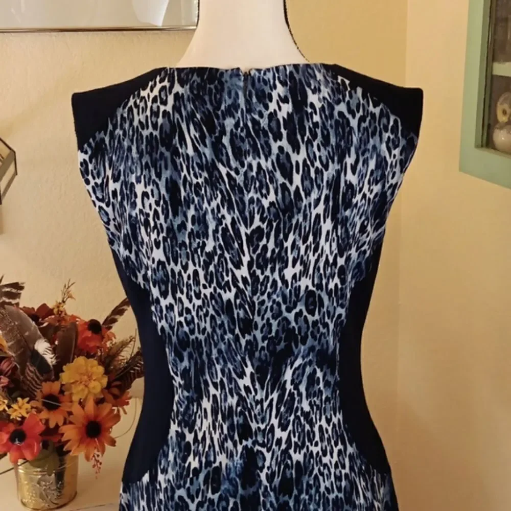 Cache Soft Knit Dress - Picture 7 of 9